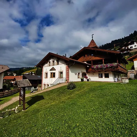 Garni Belalp Bed & Breakfast Santa Cristina Val Gardena